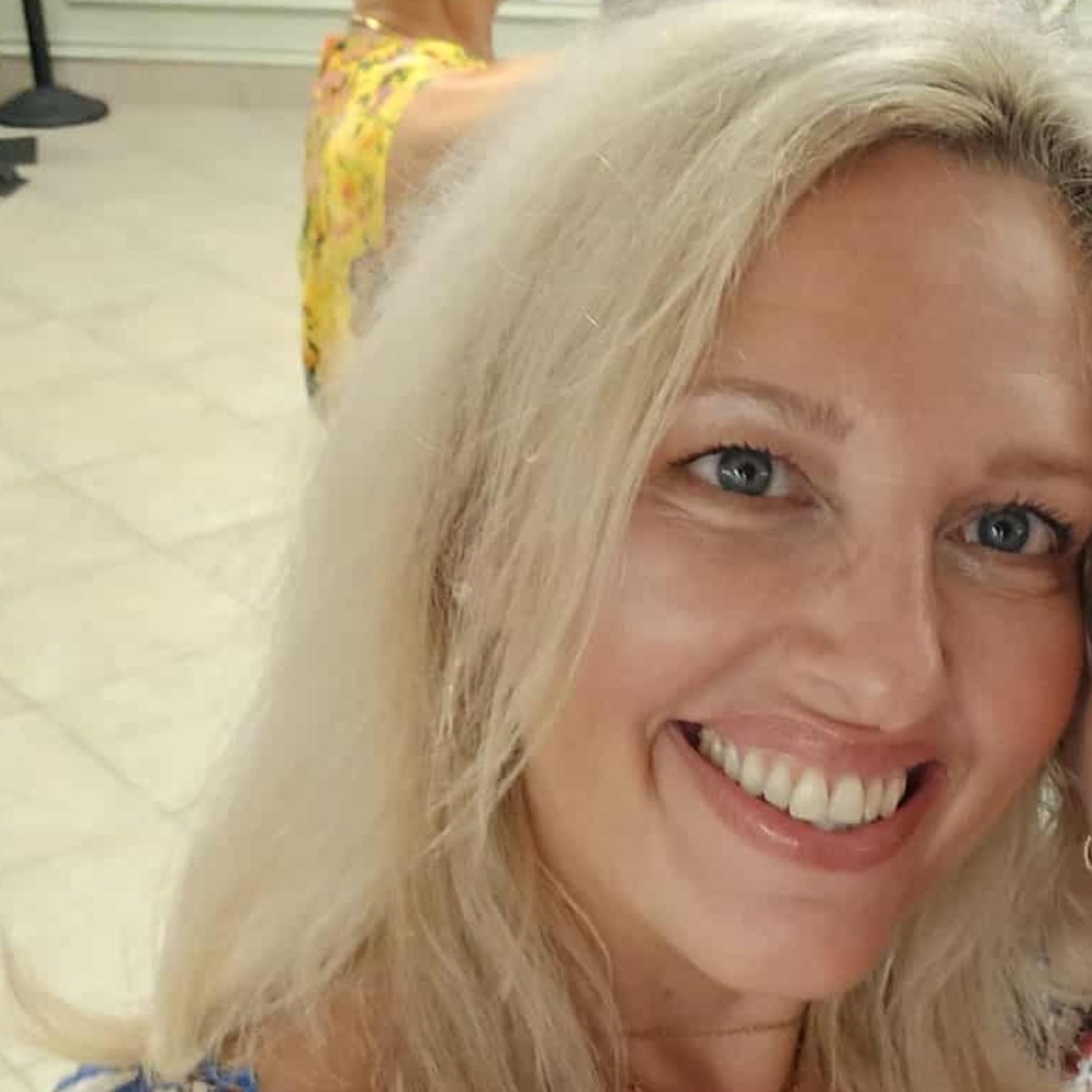 Meet your Posher, Caroline